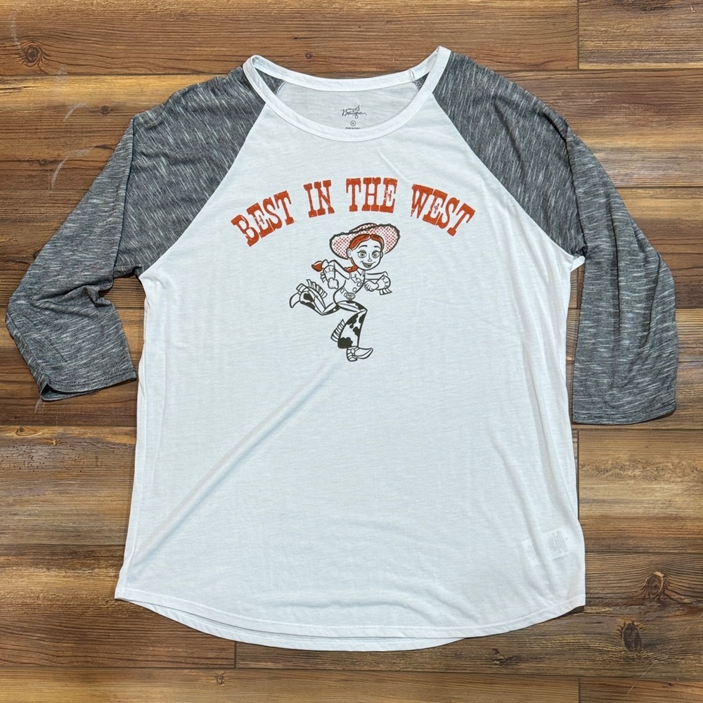 Women’s White and Gray Raglan Tee with 'Best in the West' Graphic